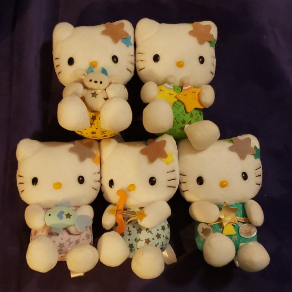 Sanrio Other - Zodiac Hello Kitty set